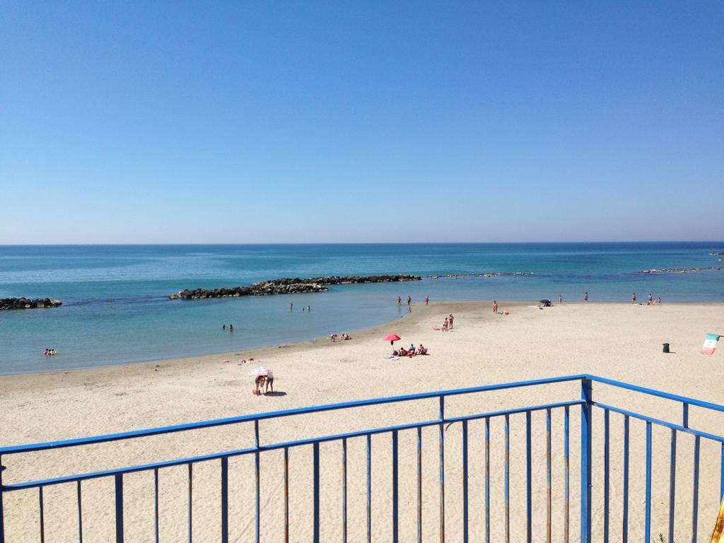 Case La Spiaggia Sciacca Rom bilde